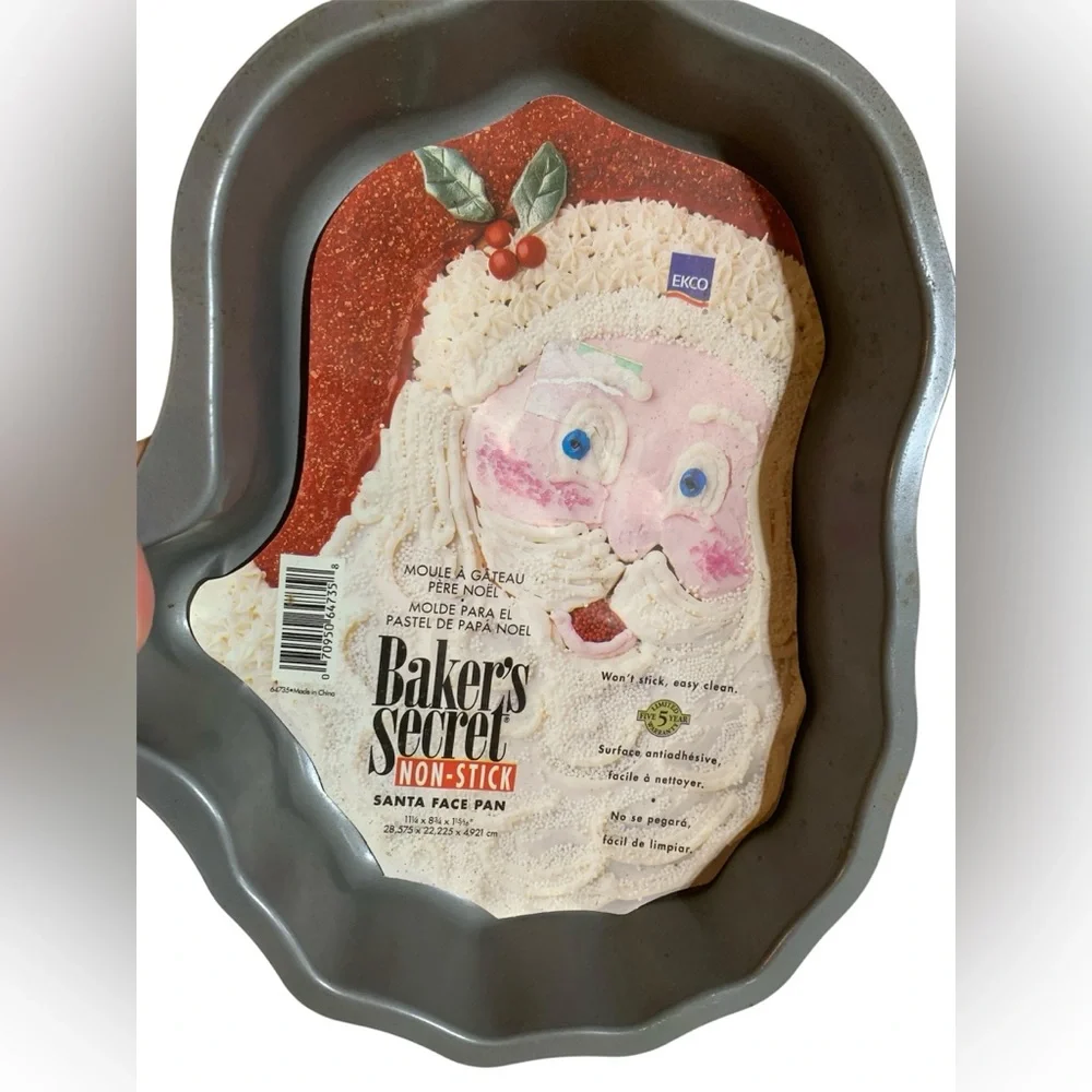 Baker's Secret Santa Face Cake Pan Christmas Non-Stick Holiday Bakeware Vintage